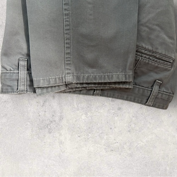 040 Dockers | Faded Green Gray Alpha Khaki Pants (EUC, Size 32x30) - Picture 7 of 15